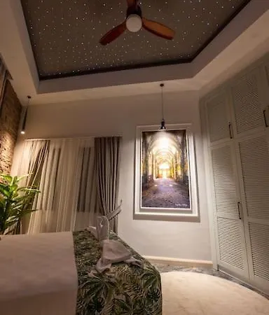 Daire Sehrin Merkezinde Sik Bir Daire - Ocek Homes Adin Fethiye