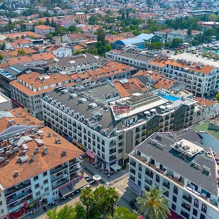 Appartement Sehrin Merkezinde Sik Bir Daire - Ocek Homes Adin
